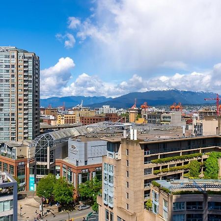 Stunning 2 Bedroom Condo With Downtown Views!!! Vancouver Exterior photo