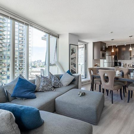 Stunning 2 Bedroom Condo With Downtown Views!!! Vancouver Exterior photo